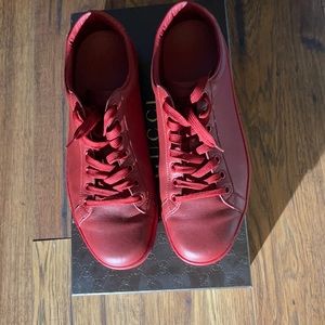 Gucci red low top sneakers